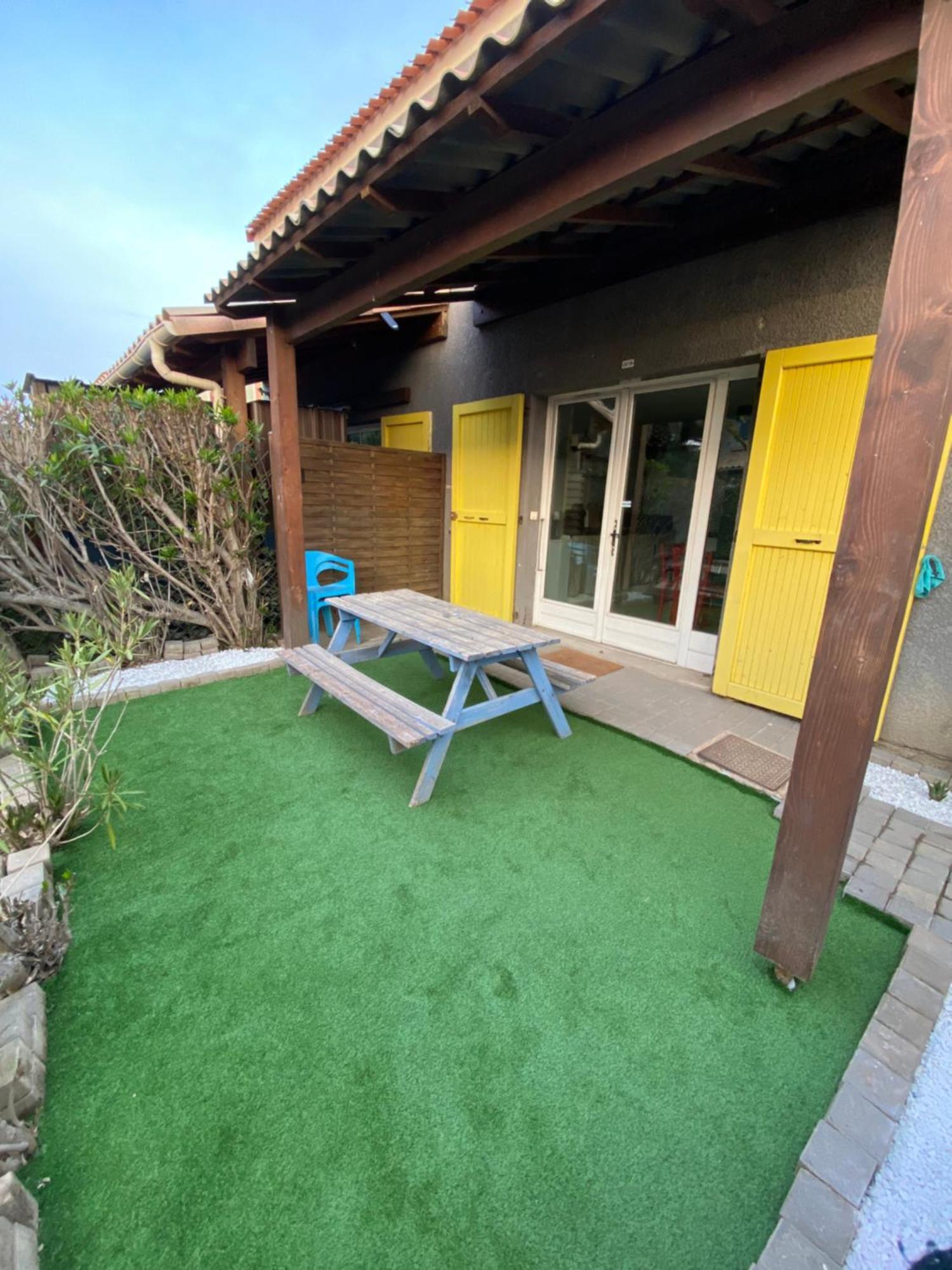 Belle Marina En Bord D'Etang Villa เลอบาร์กาแรส ภายนอก รูปภาพ